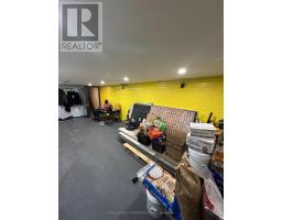 Store Front - 854 Bathurst Street, Toronto, ON M5R3G2 Photo 16