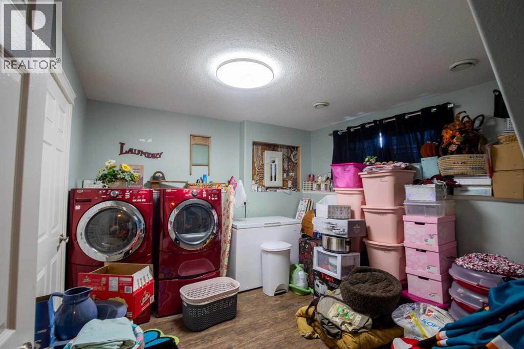 10733 75 Avenue - 17