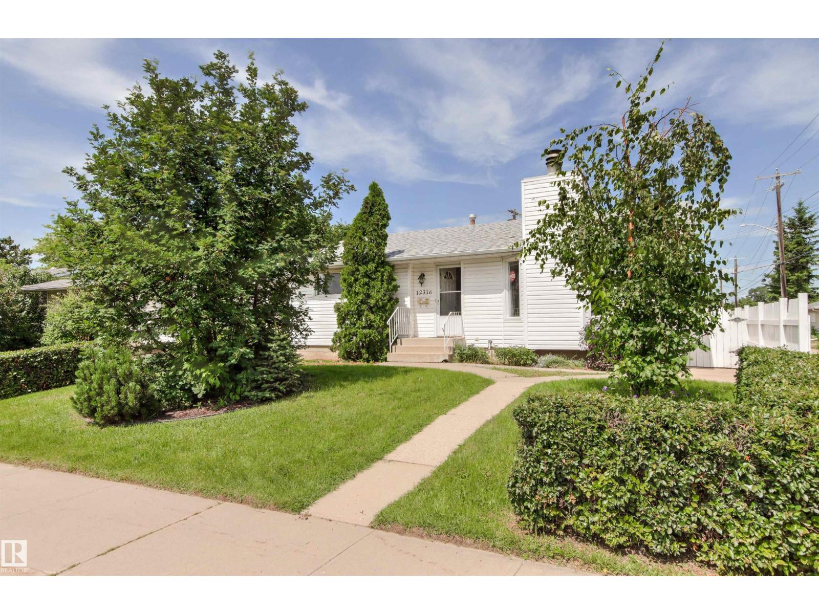 12316 135 AV NW - 2