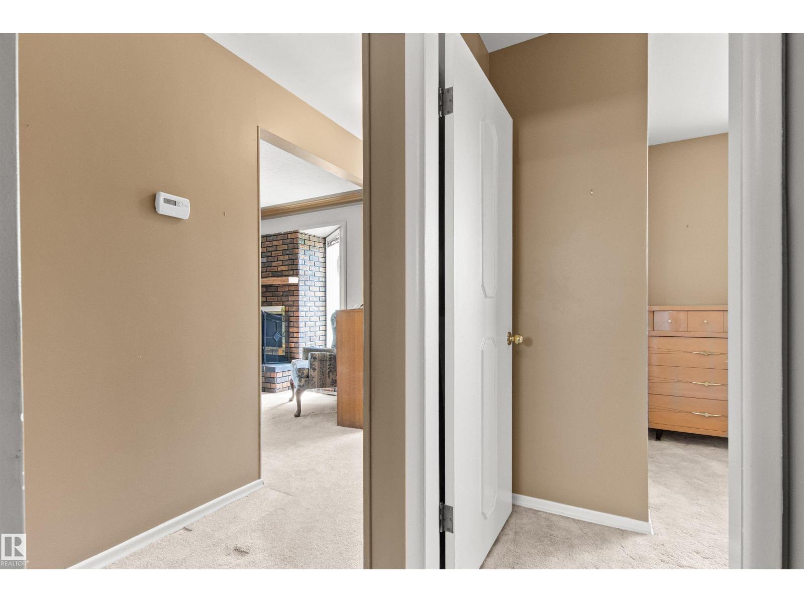 12316 135 AV NW - 32