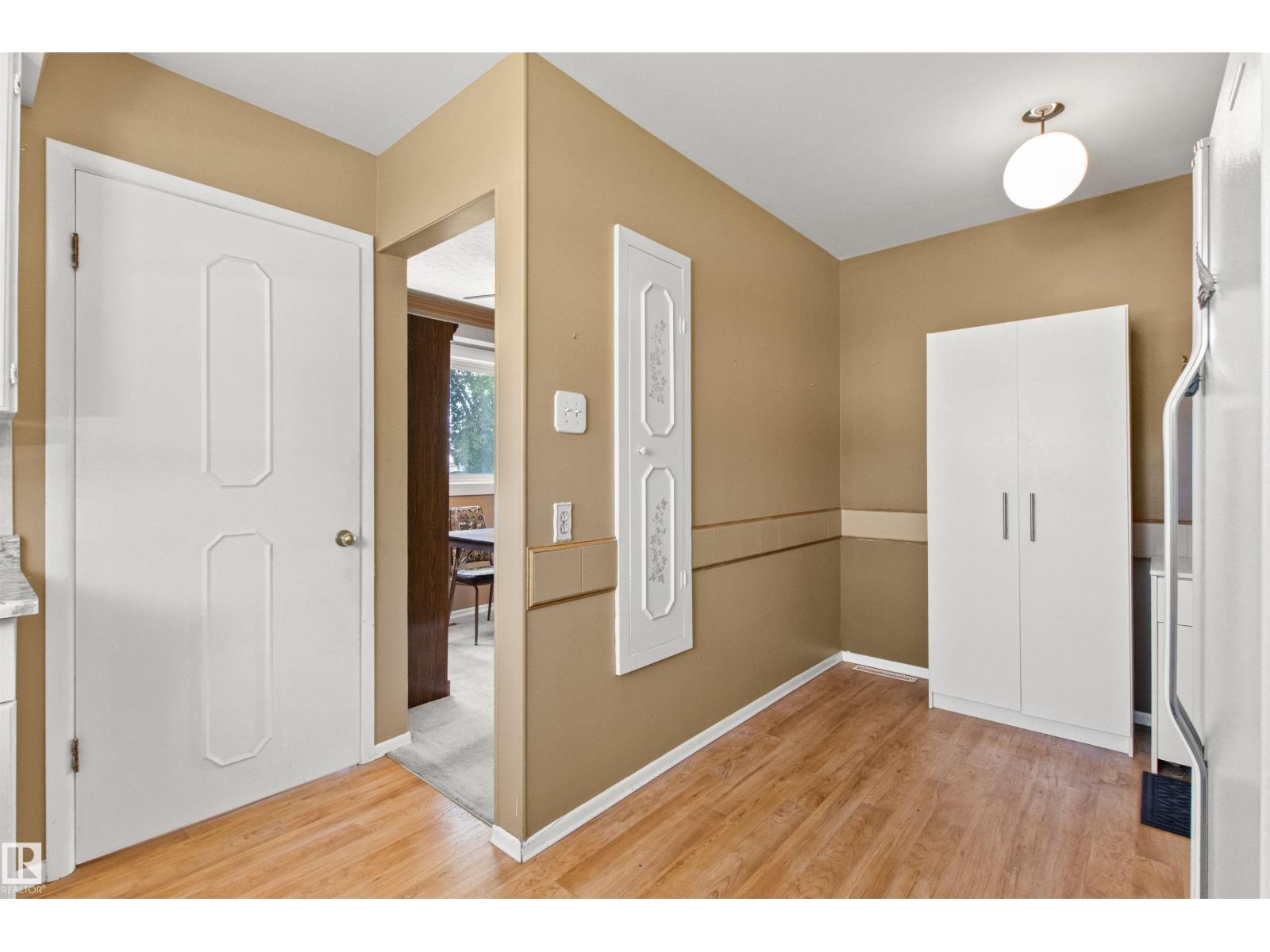 12316 135 AV NW - 17