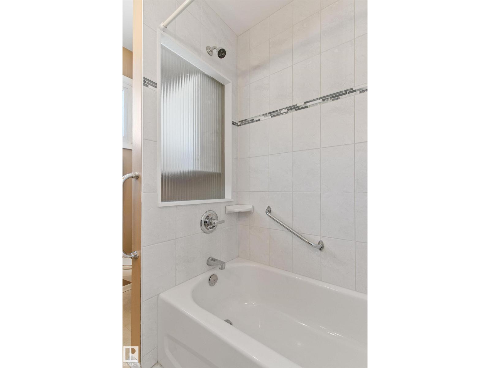 12316 135 AV NW - 29