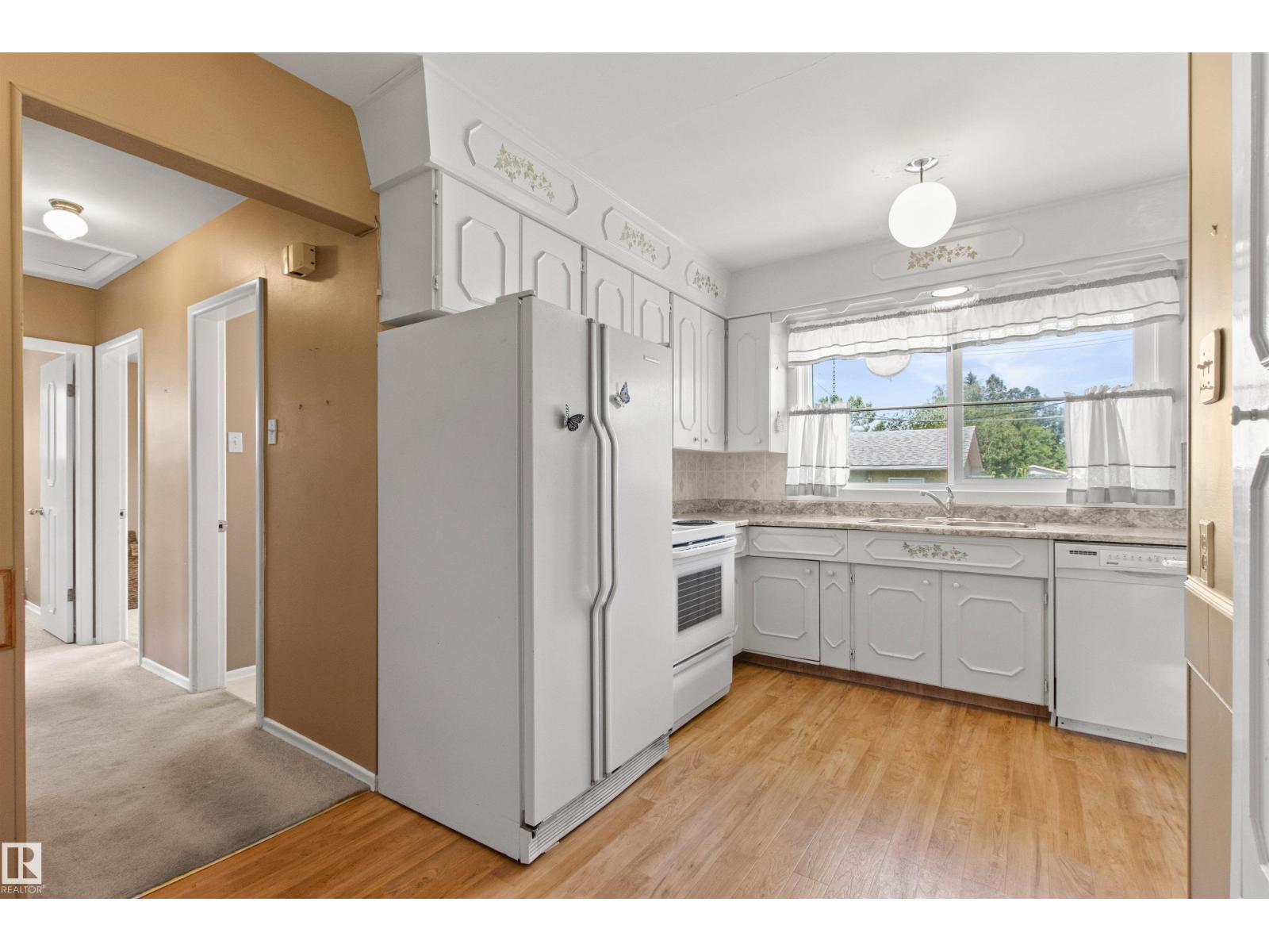 12316 135 AV NW - 19