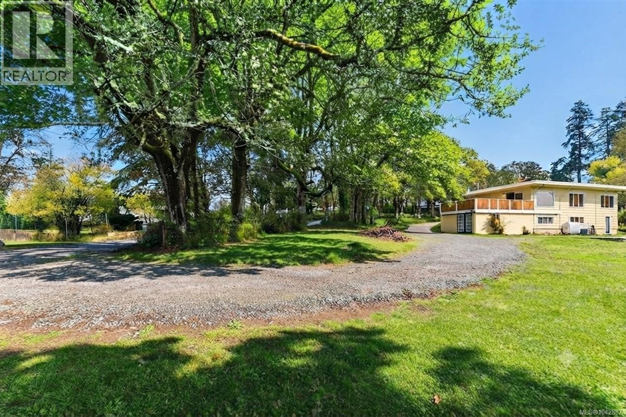 4589 Scarborough Rd - 4