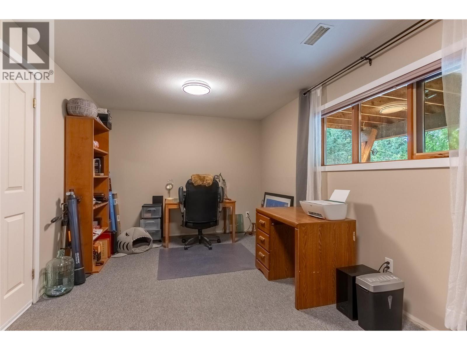 356 DALADON Drive - Image 29