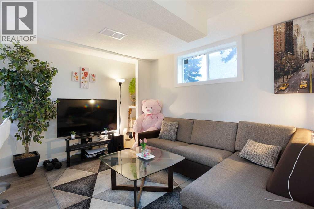 3224 14 Street NW - 12