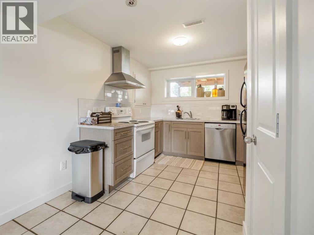 1109 Lakemount Boulevard S - 32