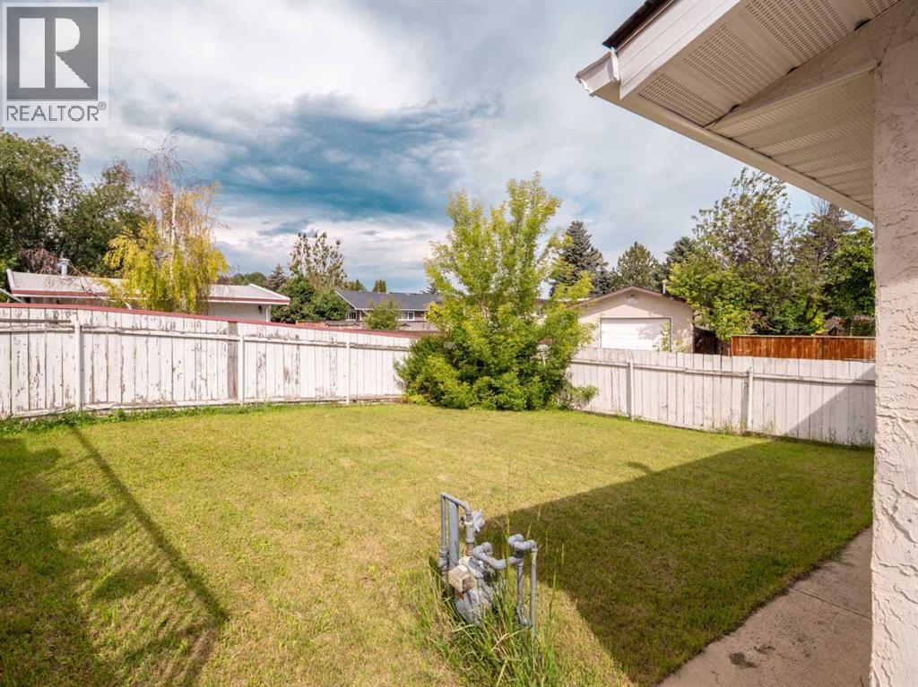1109 Lakemount Boulevard S - 40
