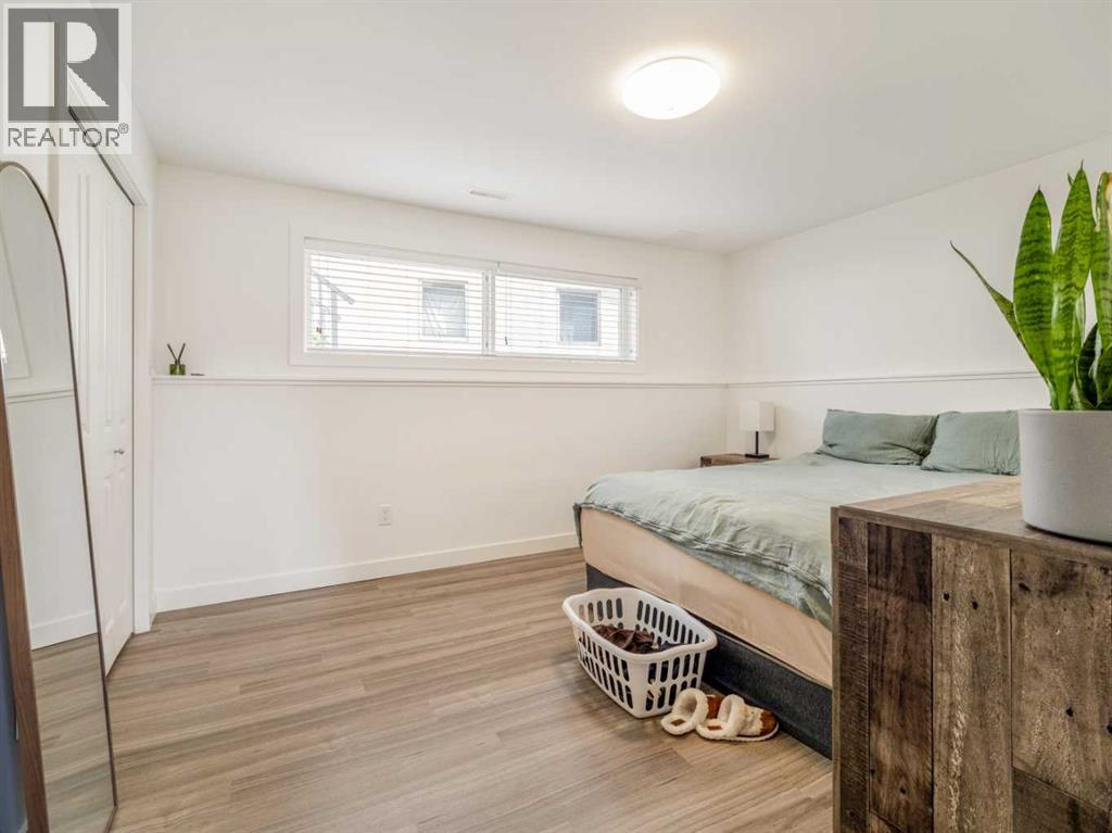 1109 Lakemount Boulevard S - 33