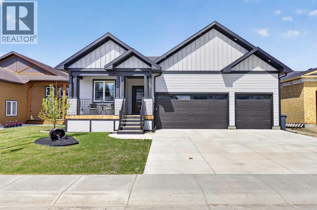 40 Viceroy Crescent - 1