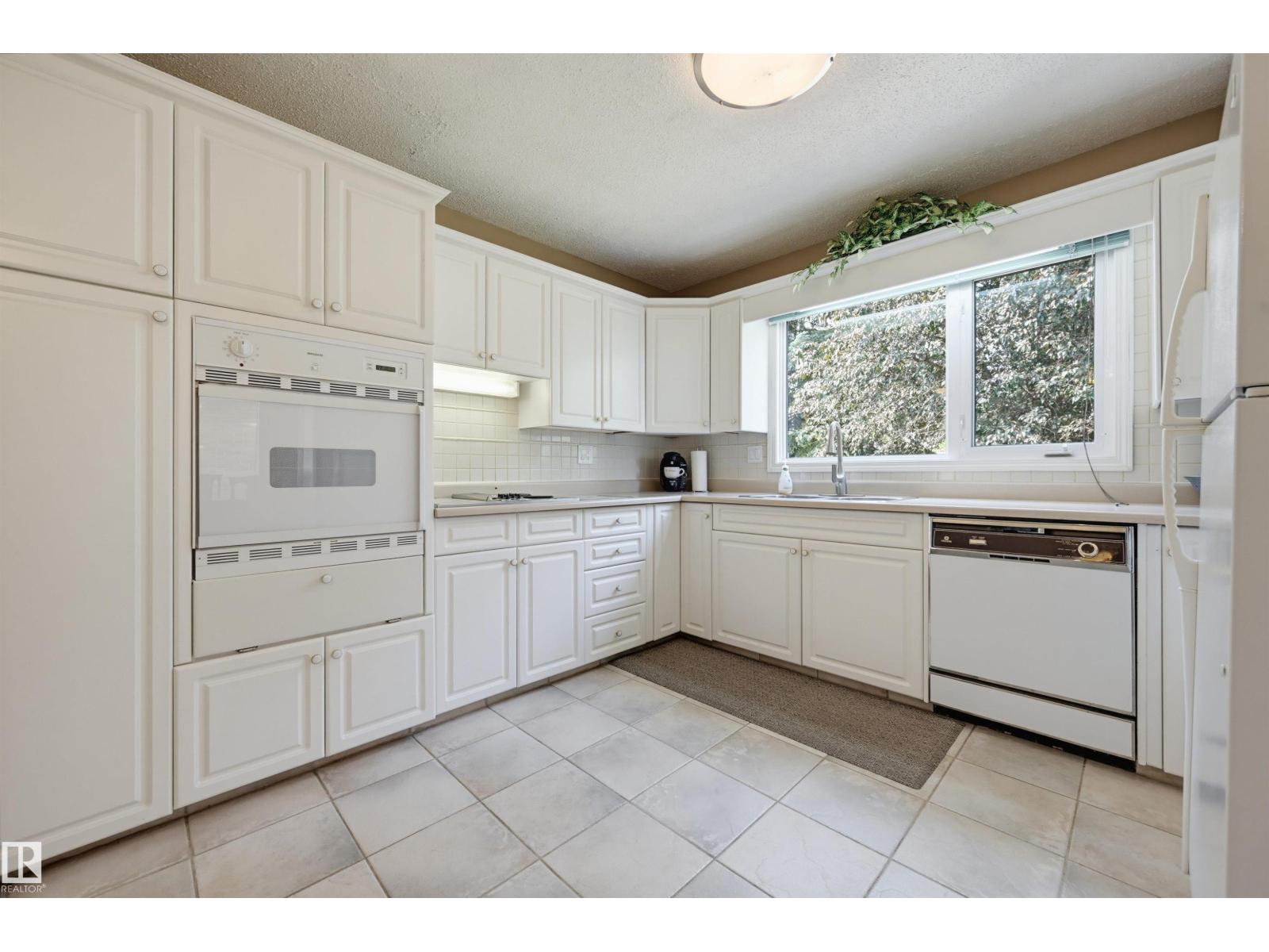 8724 187 ST NW - 15