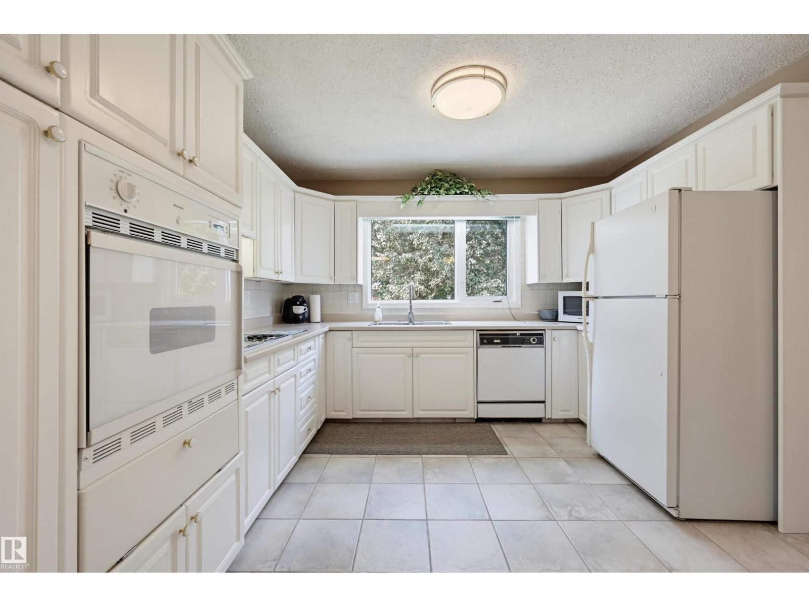 8724 187 ST NW - 16