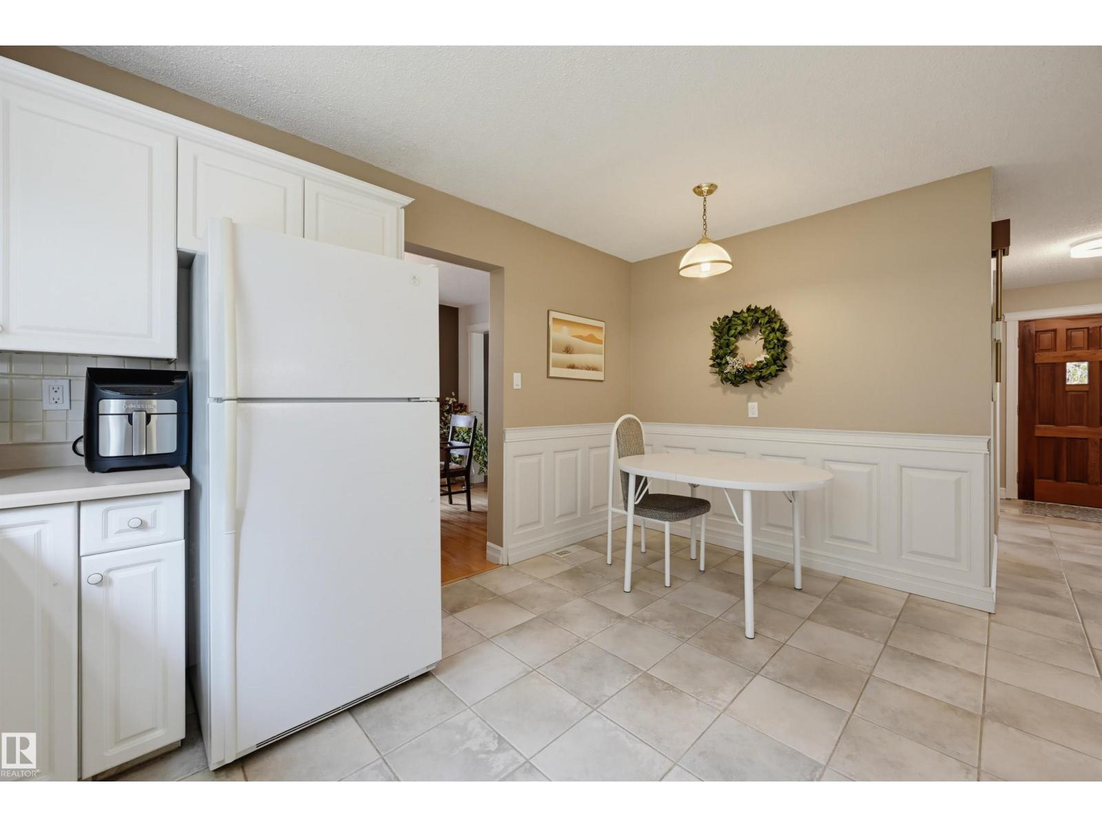 8724 187 ST NW - 18
