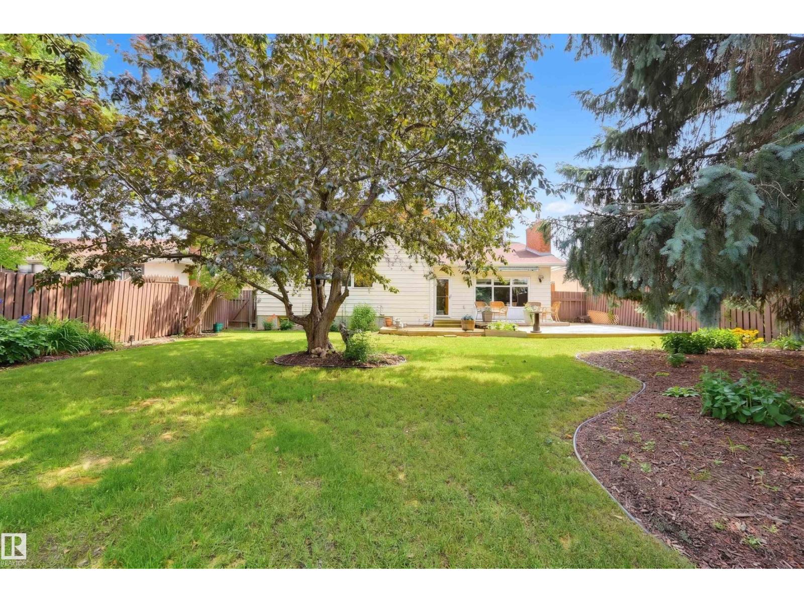 8724 187 ST NW - 28