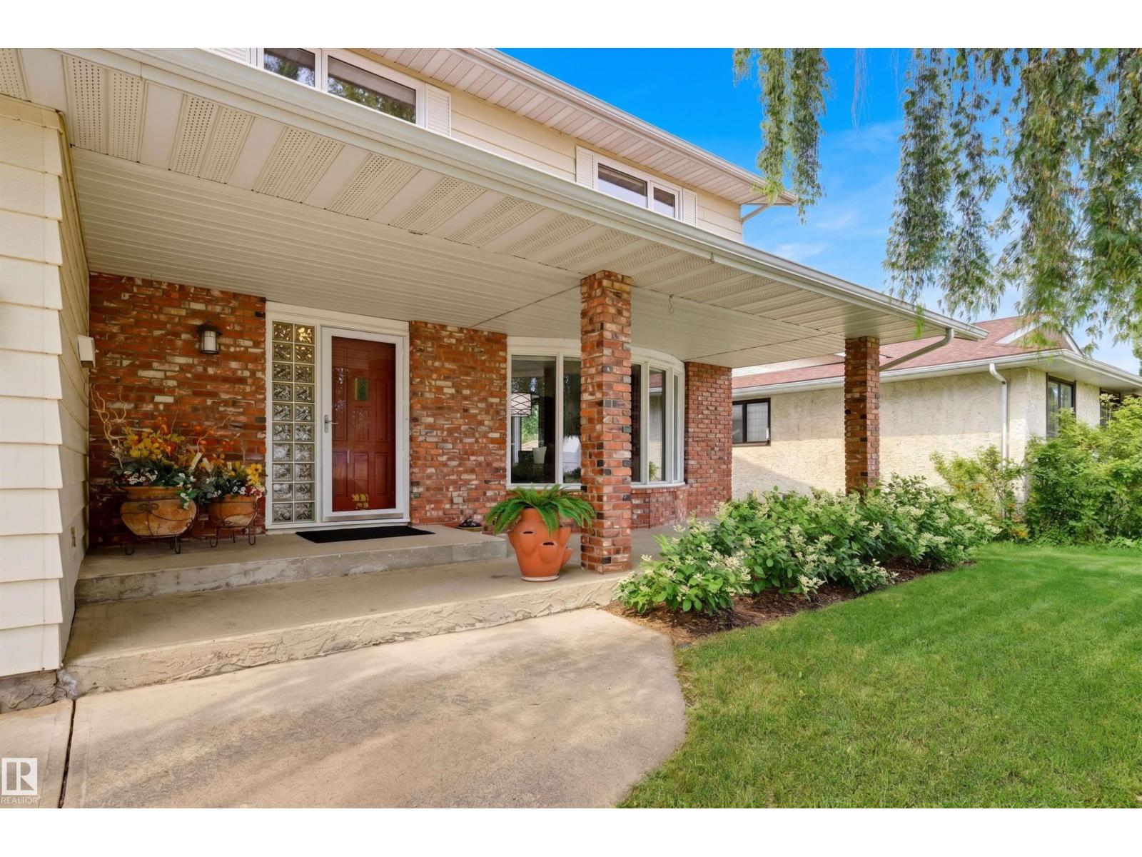 8724 187 ST NW - 4