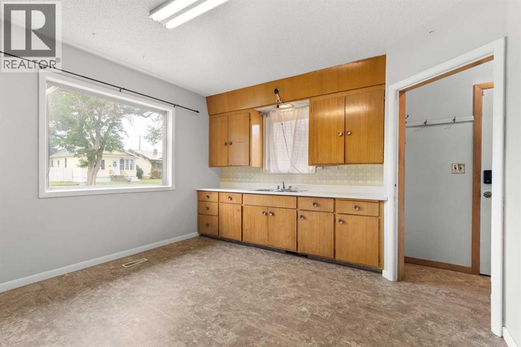 21 5 Street SW - Image 7