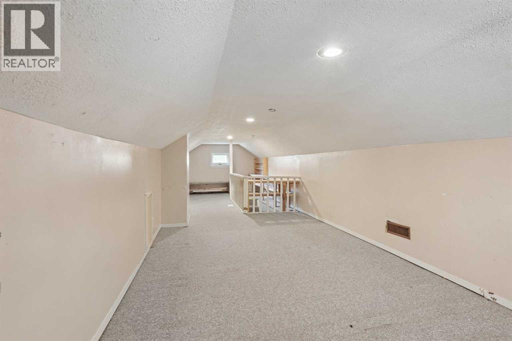 2014 15 Street - Image 31