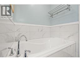 2197 Henlyn Dr, Sooke, BC V9Z0N5 Photo 17