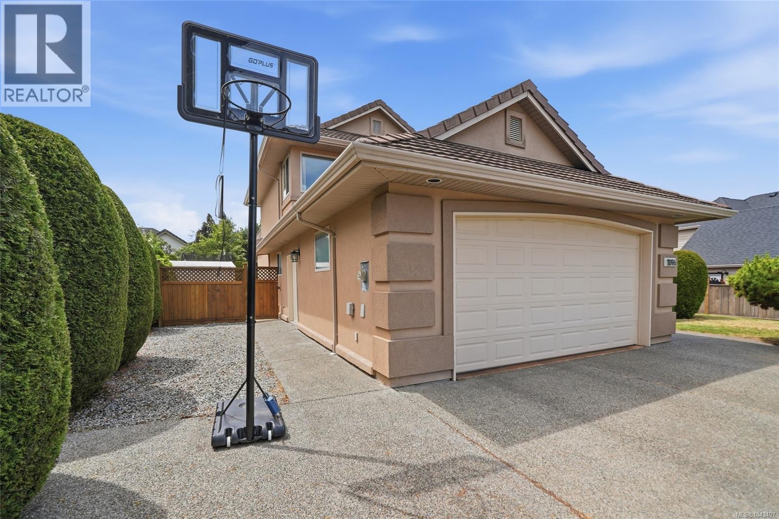 1096 Aery View Way - 15