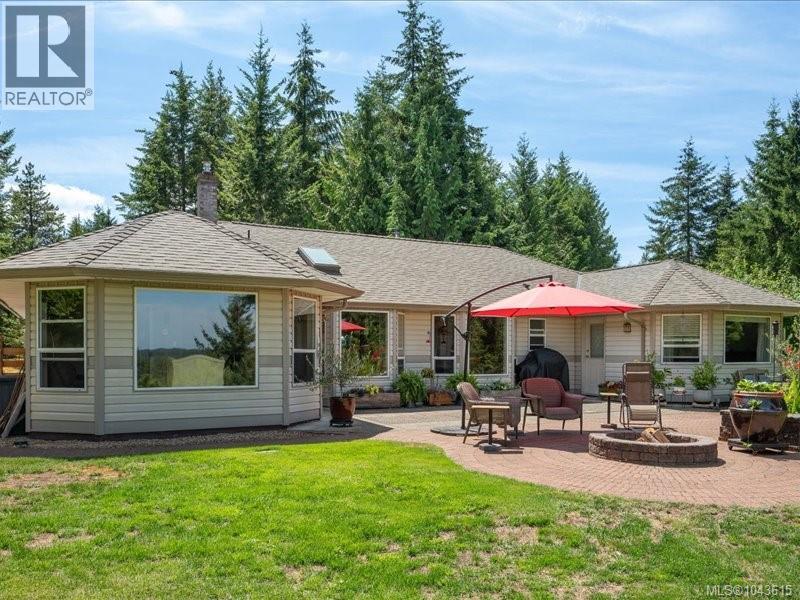 1881 Galvin Pl, Qualicum Beach