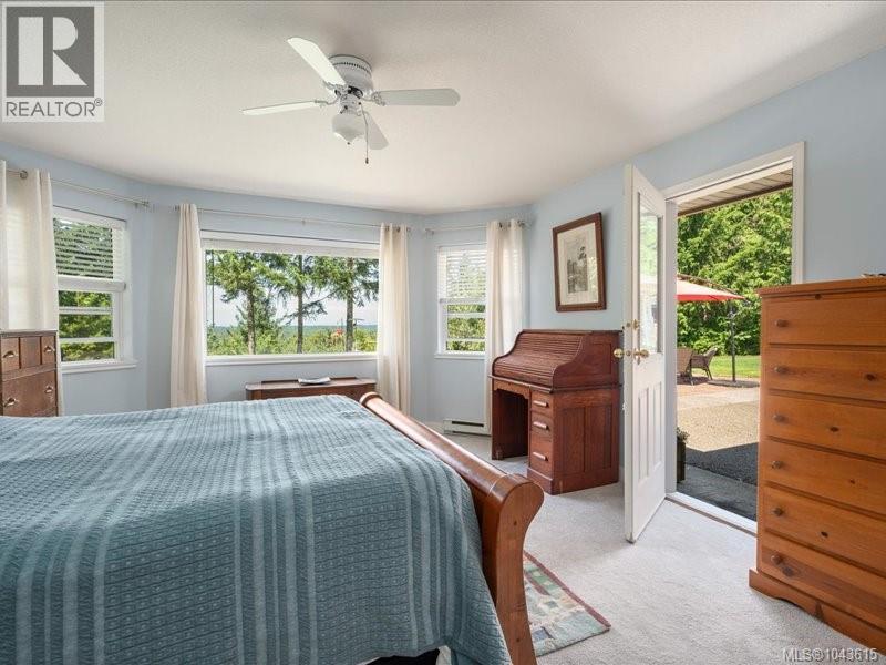 1881 Galvin Pl, Qualicum Beach
