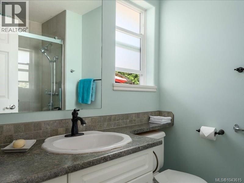 1881 Galvin Pl, Qualicum Beach