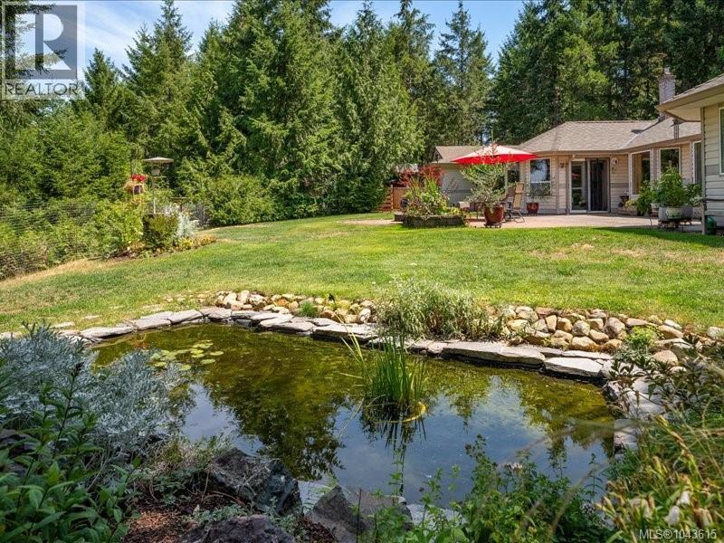 1881 Galvin Pl, Qualicum Beach