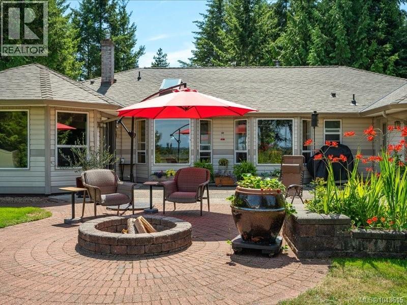 1881 Galvin Pl, Qualicum Beach