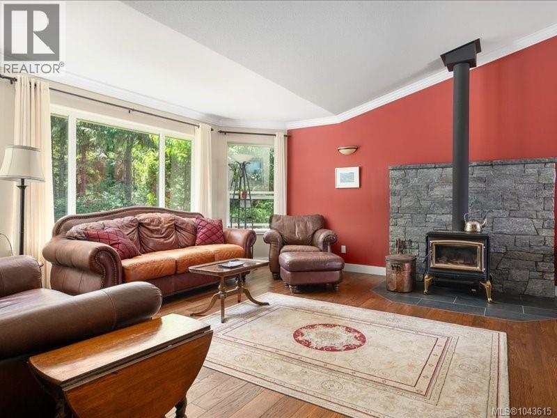 1881 Galvin Pl, Qualicum Beach