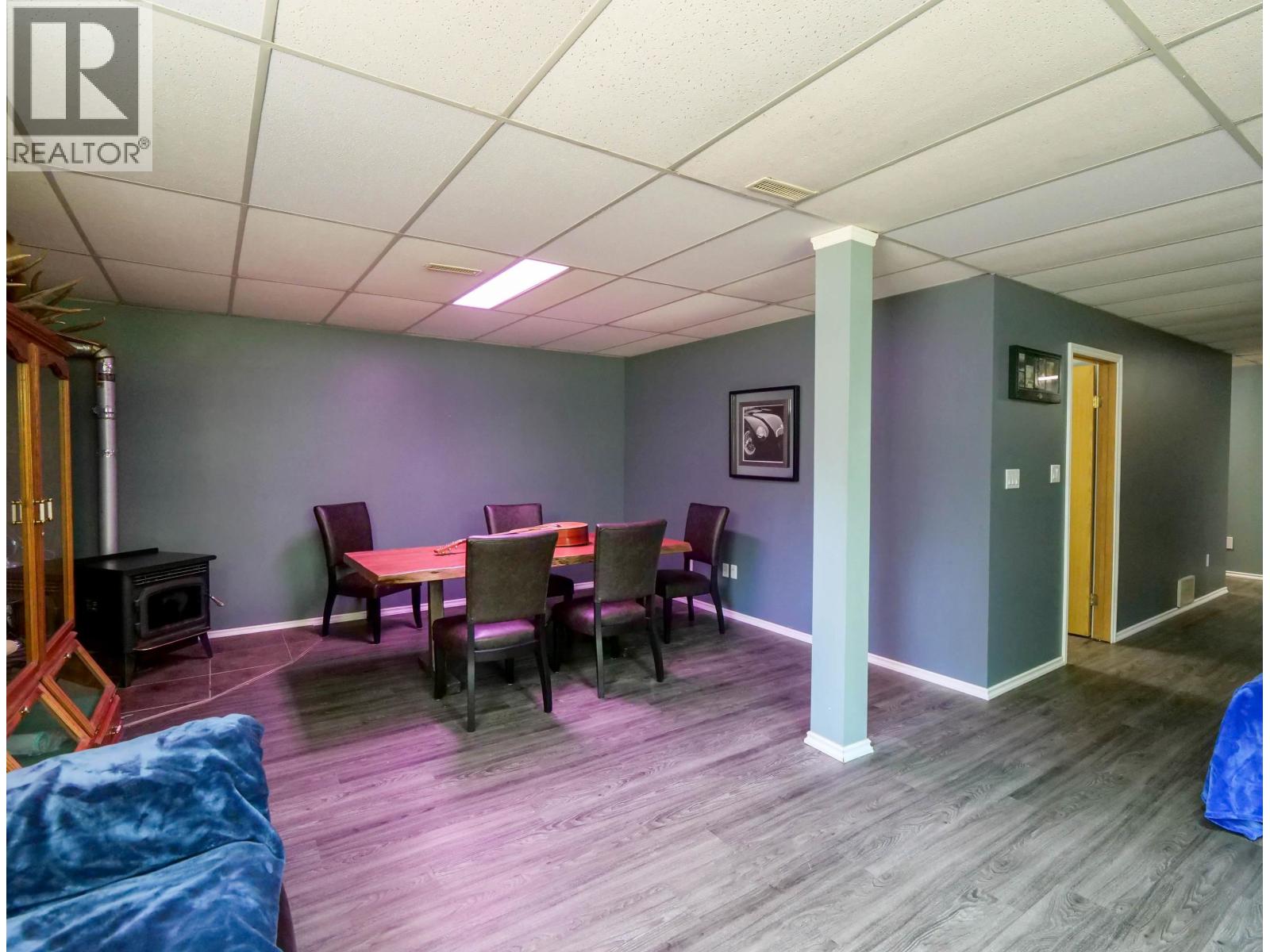 3482 KIRKHAM ROAD - 20