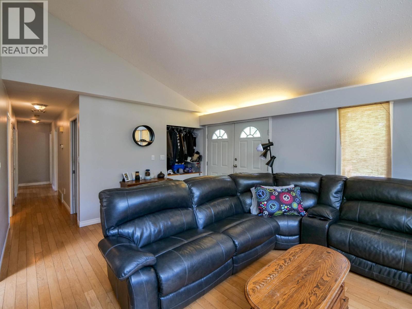 3482 KIRKHAM ROAD - 7