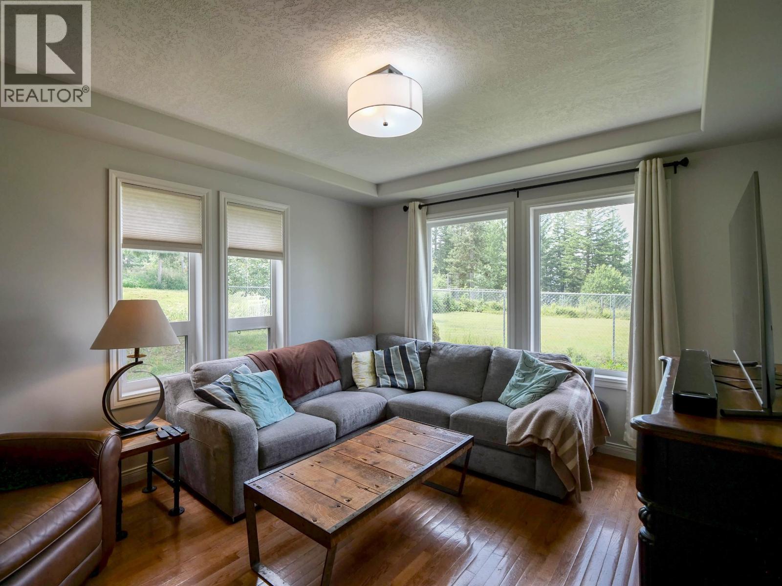 1551 VIEW DRIVE - 10
