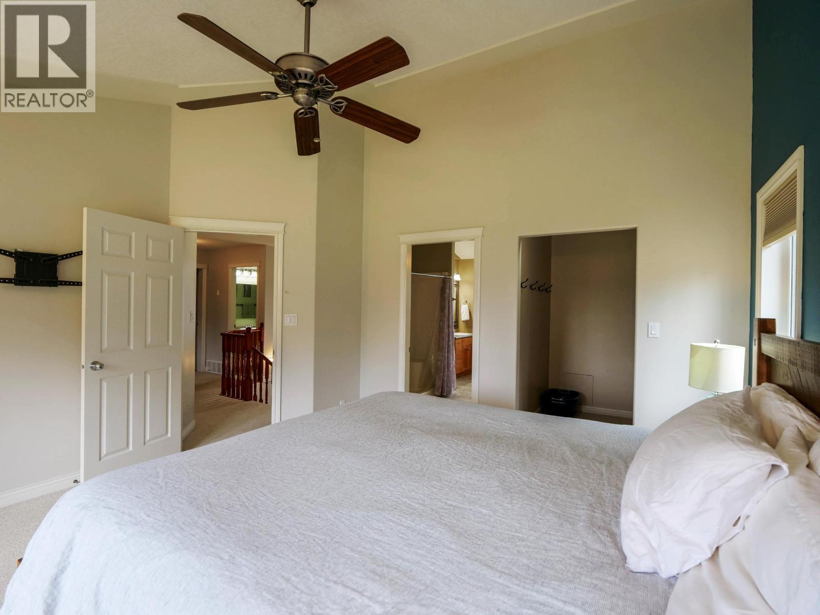 1551 VIEW DRIVE - 17