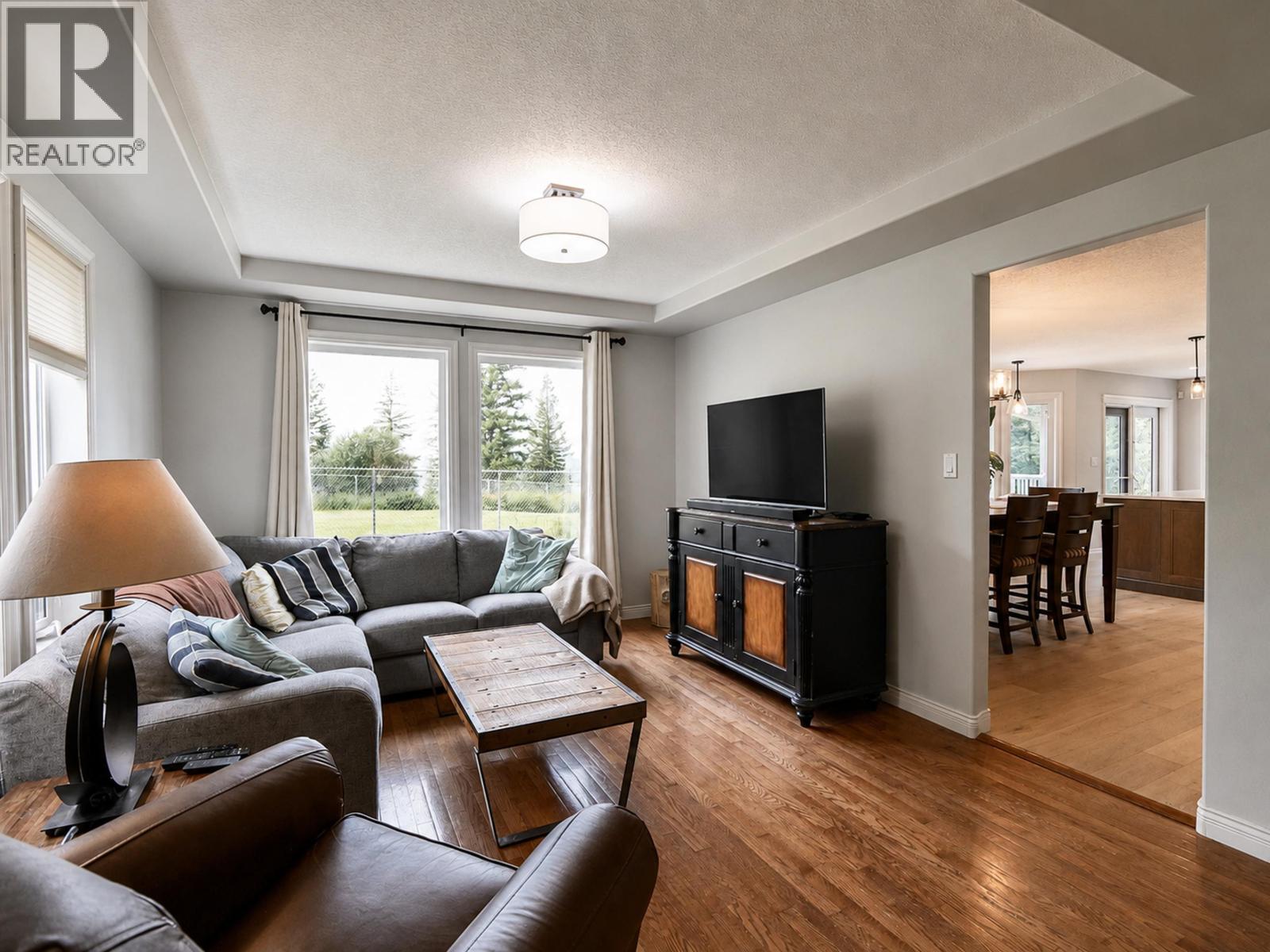 1551 VIEW DRIVE - 9