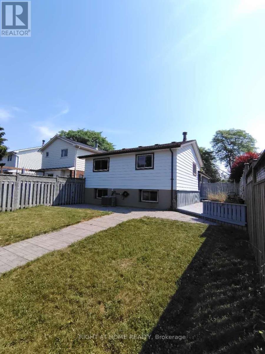 78 OLYMPIC CRESCENT - 33