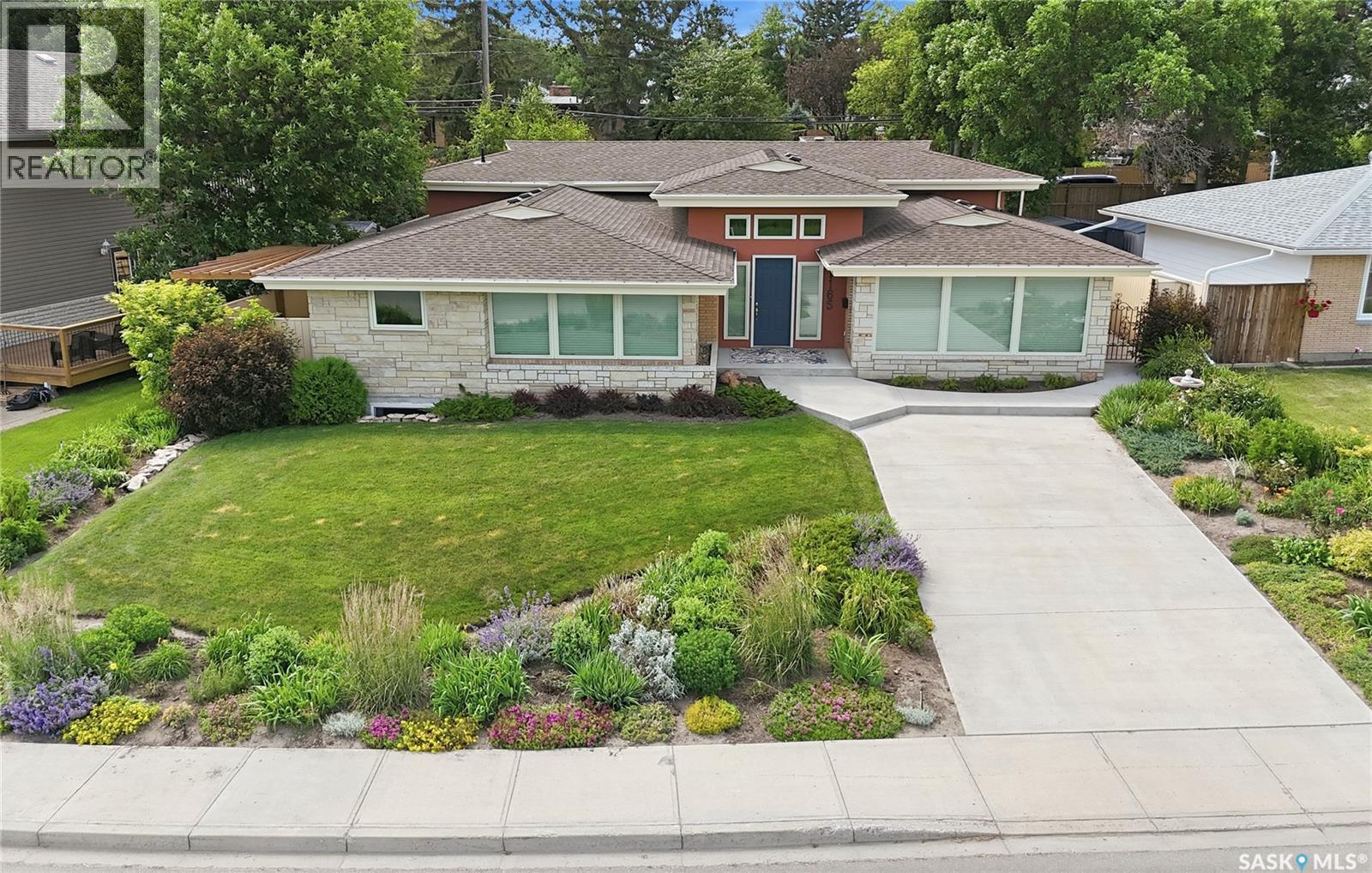 1165 North Hill DRIVE - Image 59