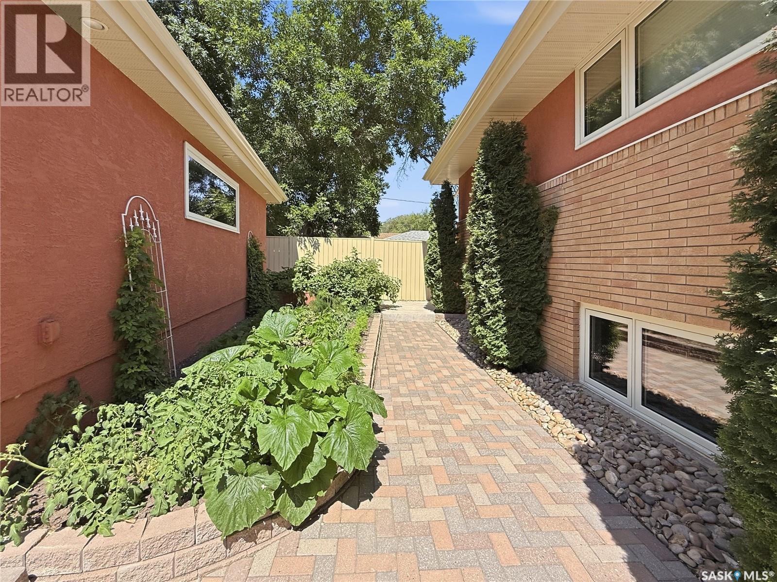1165 North Hill DRIVE - Image 54