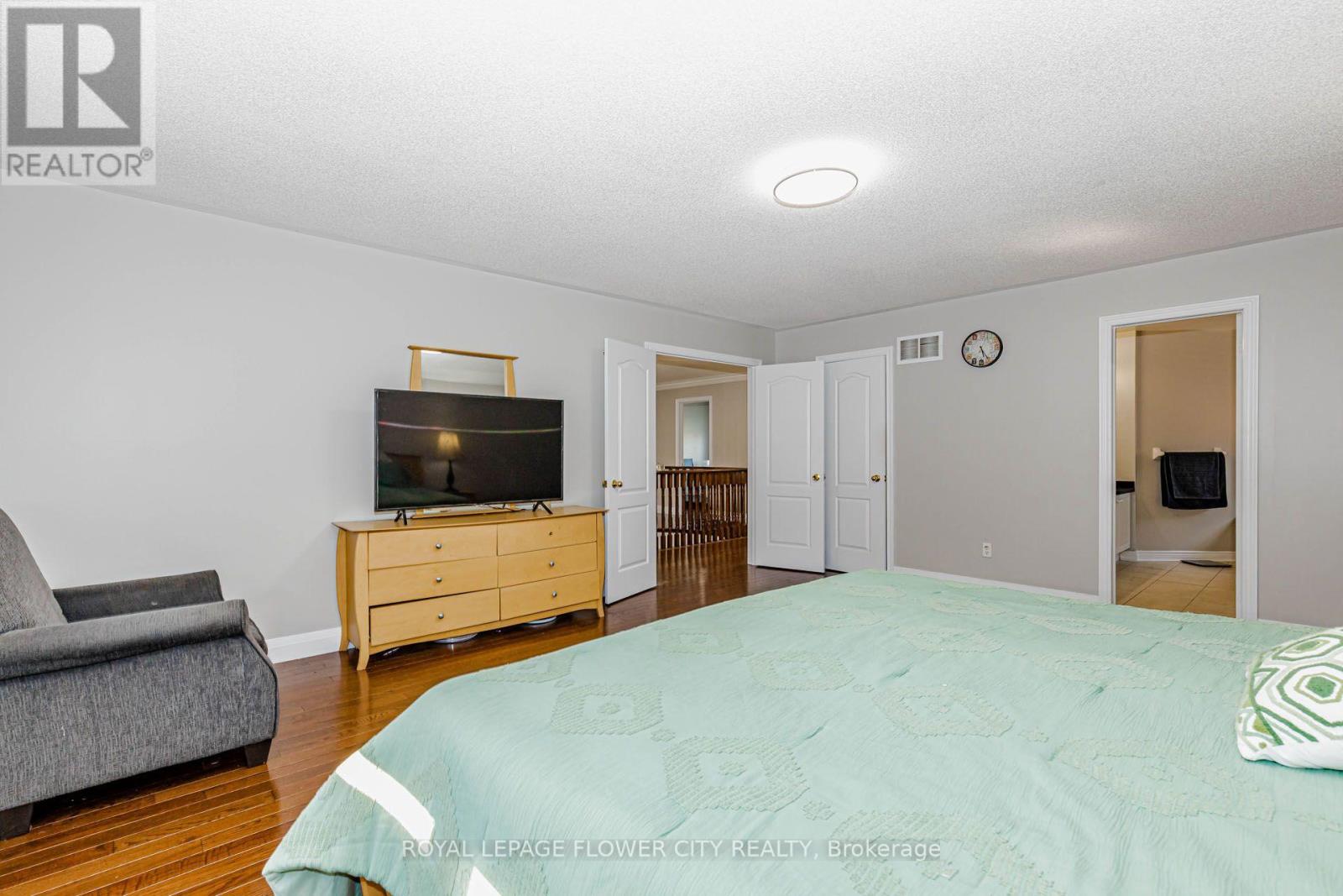 42 DELRAY DRIVE - 27