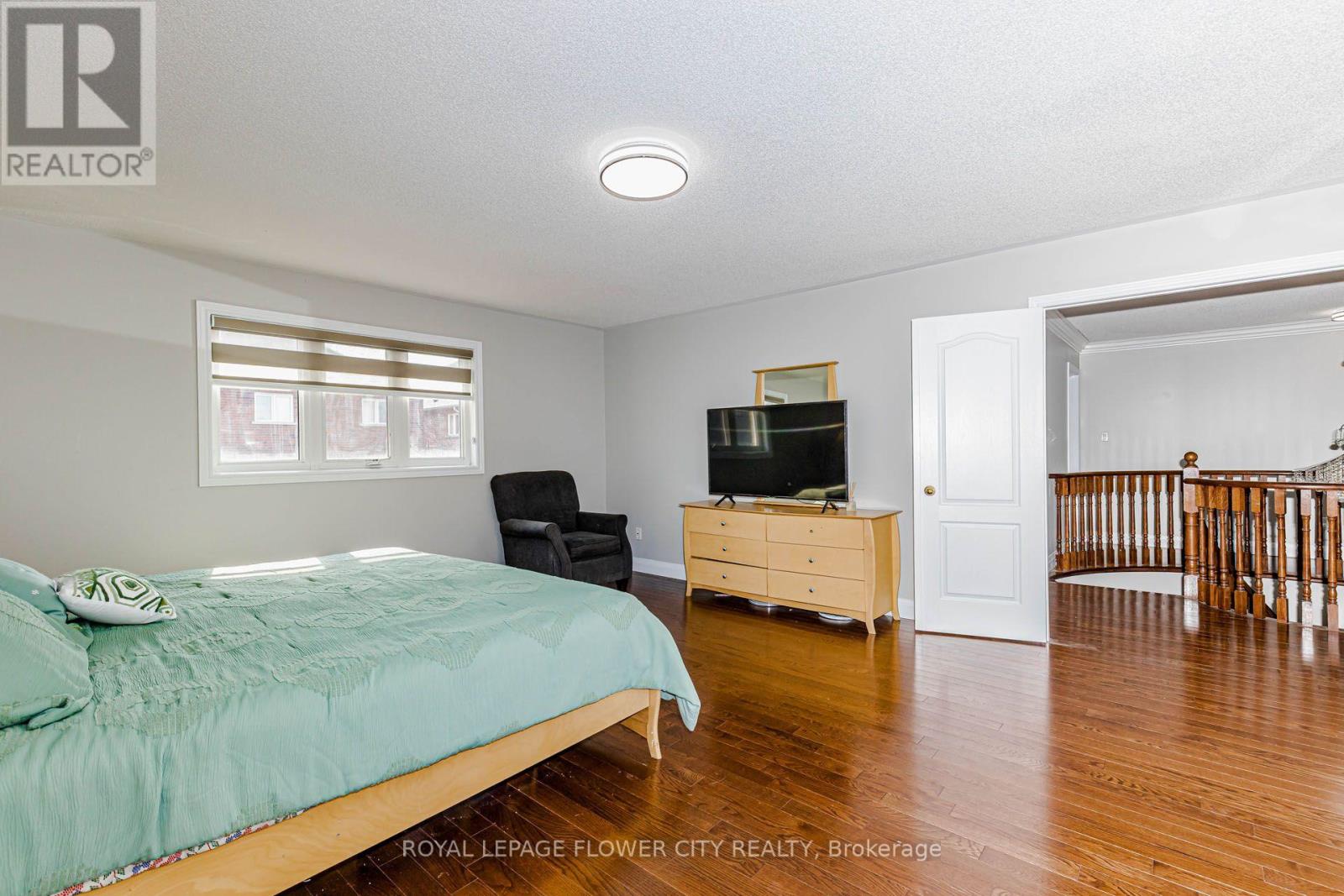 42 DELRAY DRIVE - 28