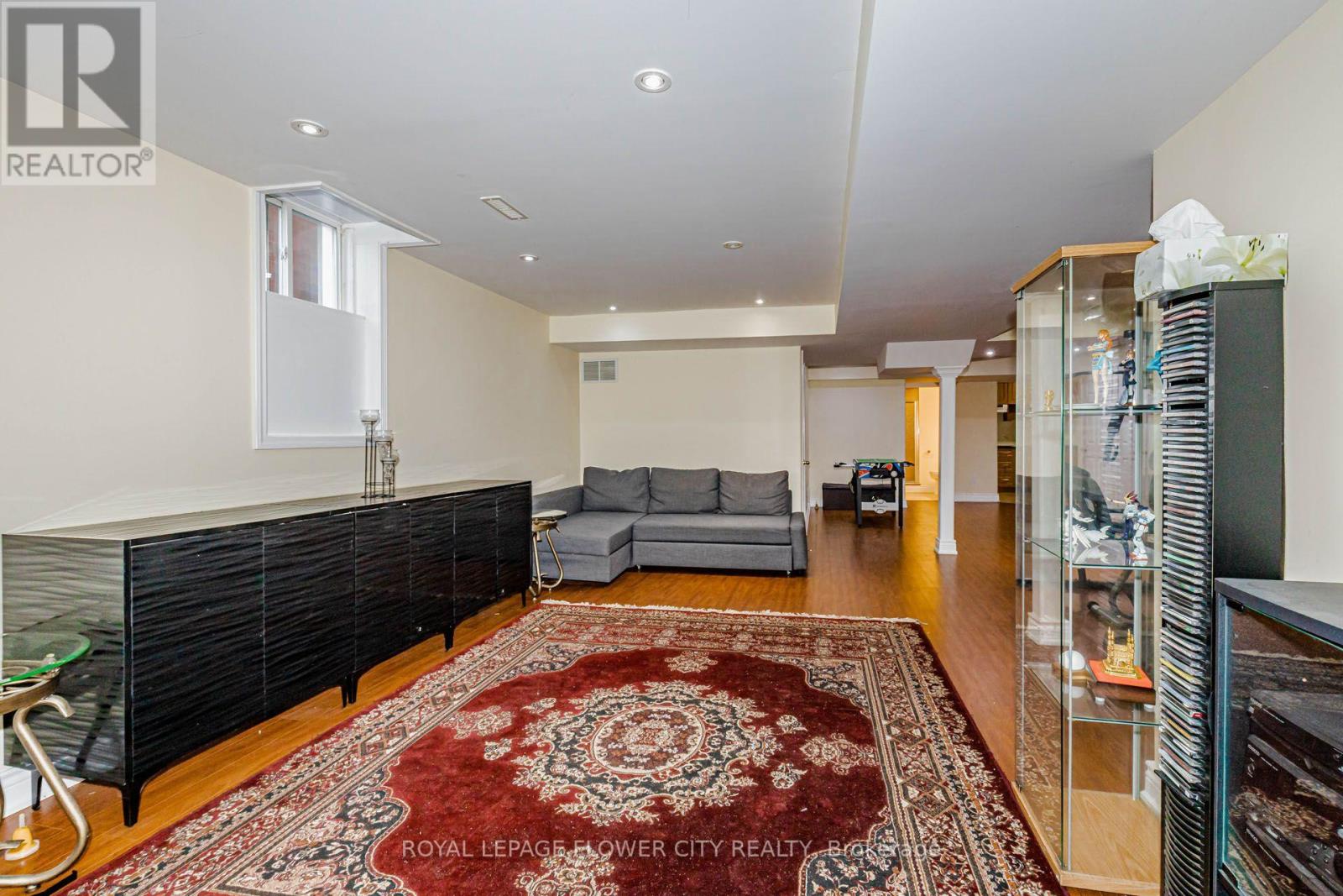 42 DELRAY DRIVE - 43