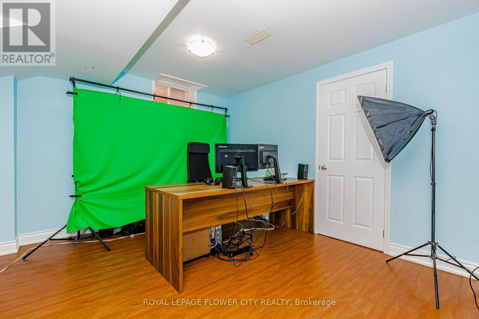 42 DELRAY DRIVE - 46