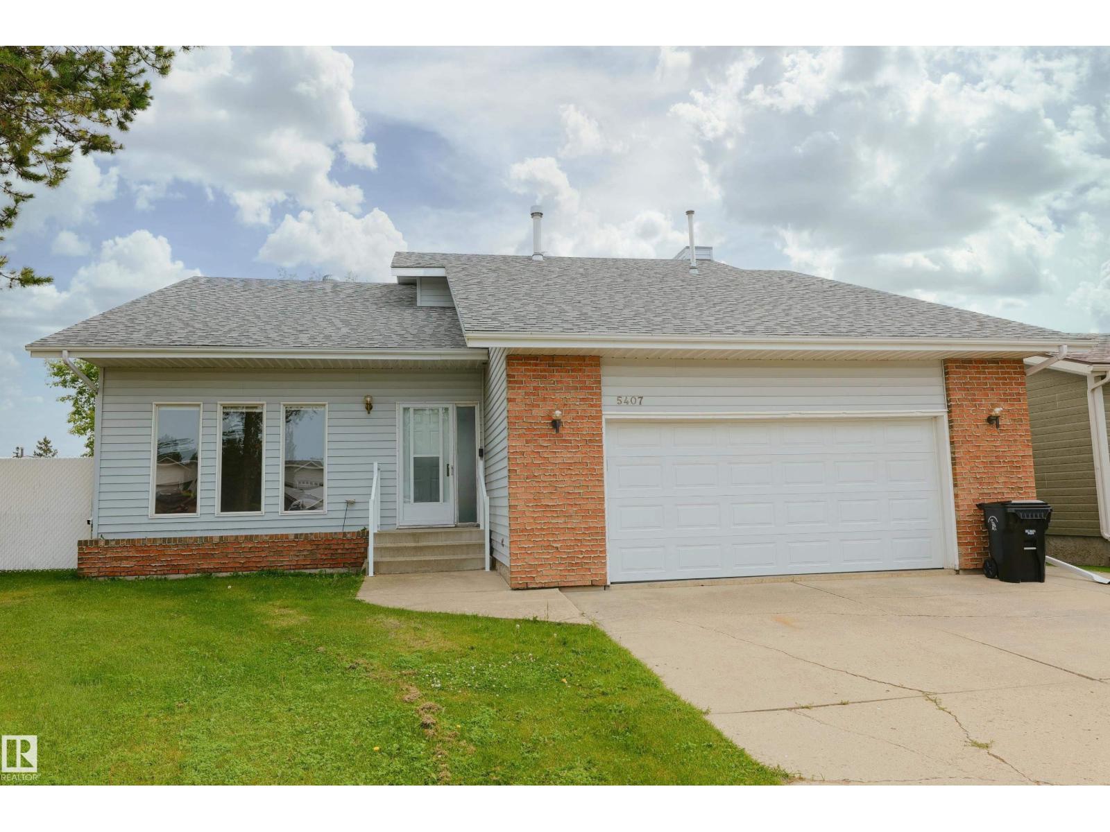 5407 60 Ave - 1