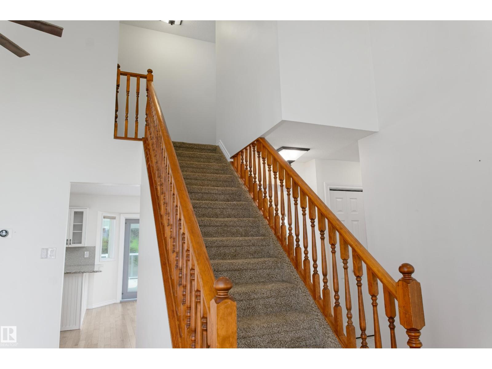 5407 60 Ave - 22