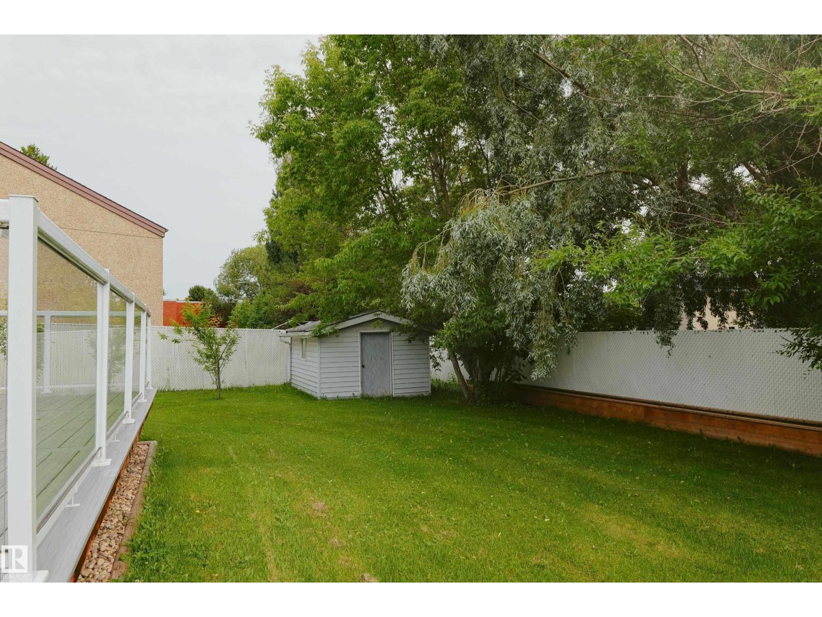 5407 60 Ave - 47
