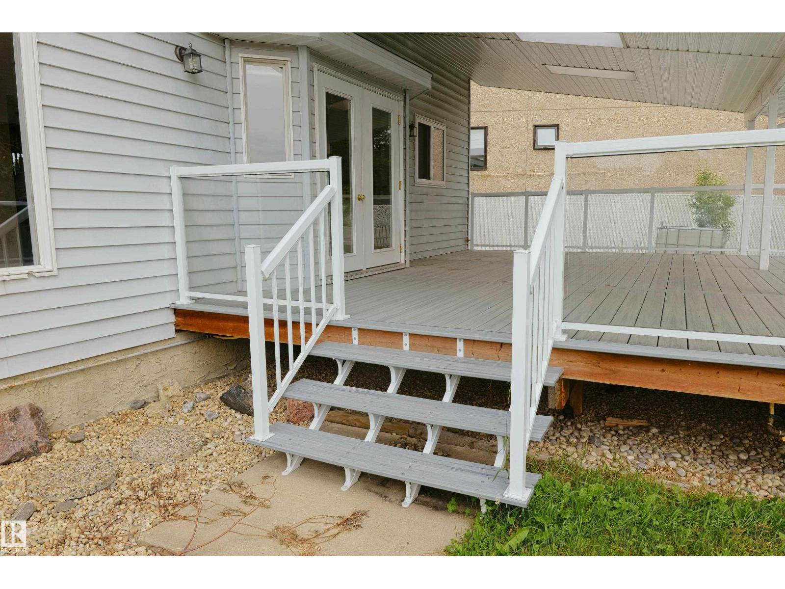 5407 60 Ave - 51