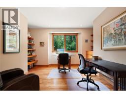 7928 White Duck Rd, Fanny Bay, BC V0R1W0 Photo 22