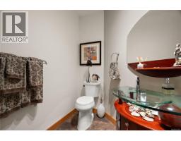 7928 White Duck Rd, Fanny Bay, BC V0R1W0 Photo 25