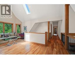 7928 White Duck Rd, Fanny Bay, BC V0R1W0 Photo 26