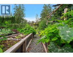 7928 White Duck Rd, Fanny Bay, BC V0R1W0 Photo 37