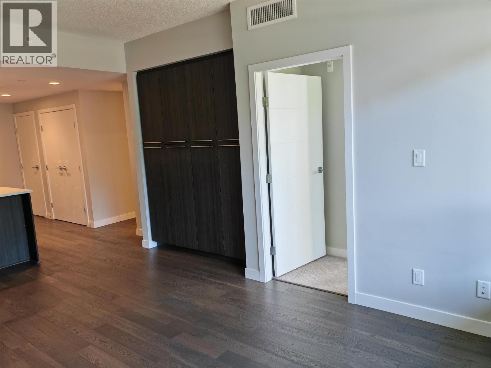 208 5077 CAMBIE STREET, Vancouver